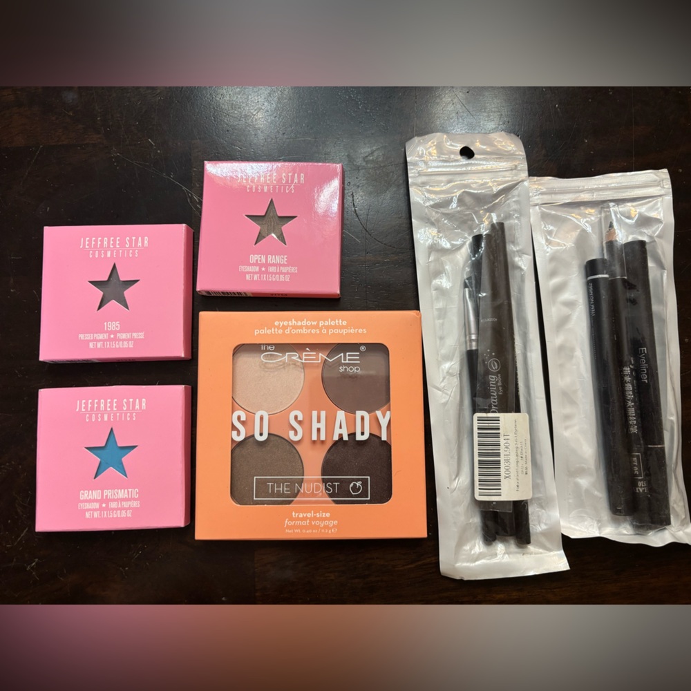 Makeup Bundle with Jeffree Star Cosmetics & The Crème Shop